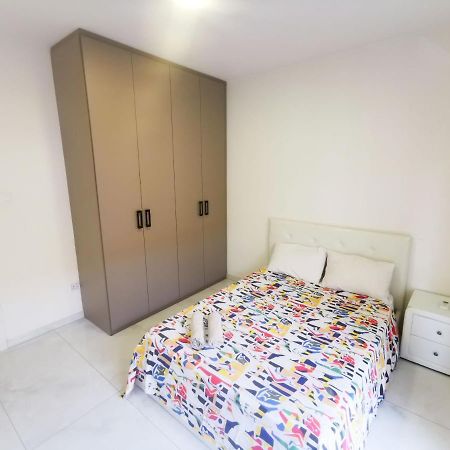 The White Pearl Apartment Ларнака Екстериор снимка